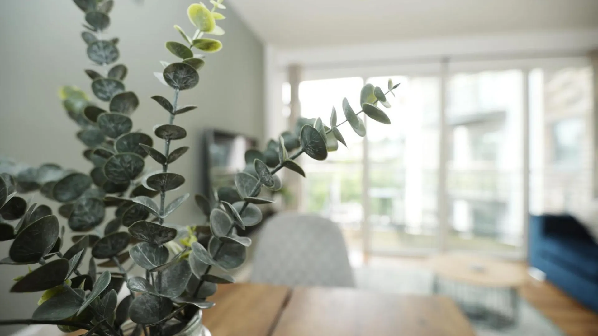 Modern & Peaceful Cardiff Bay Apartment By N And N Stays, Private Balcony, Perfect Location For Workers Or A Short Break, Great Disc Available For Long Stays 0*,  United Kingdom
